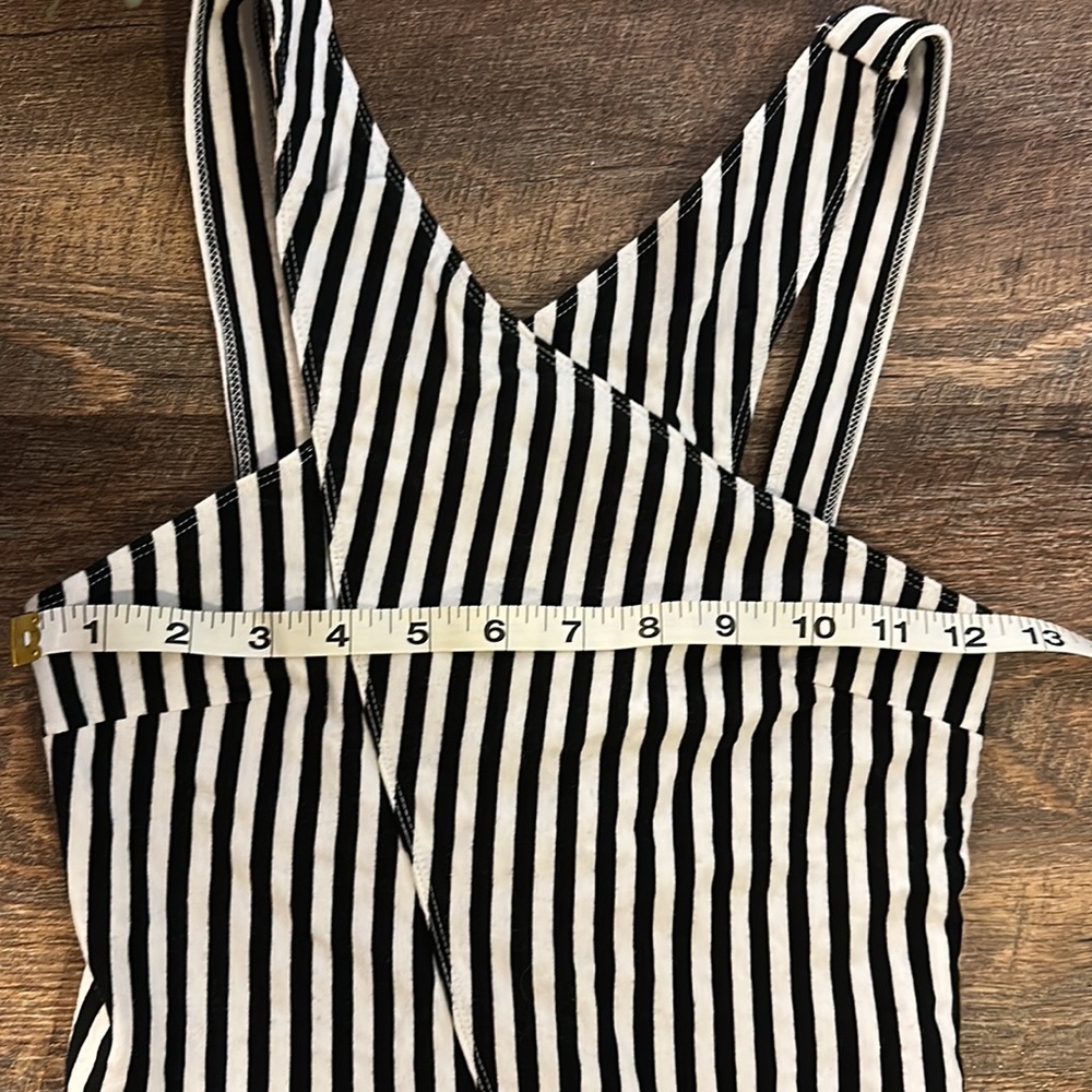 ✨🎄HOLLISTER || A-LINE / SKATER DRESS || SIZE S (FITS LIKE XS) ✨🎄 - Picture 5 of 10